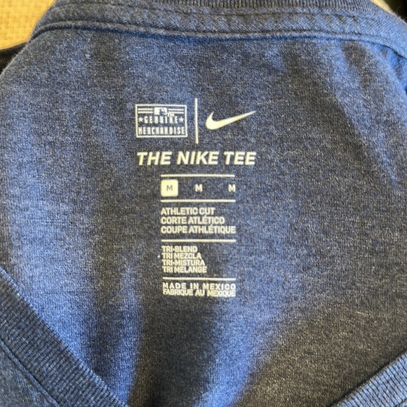 Nike MLB Tampa Bay Rays Baseball Women’s V-neck T-shirt, size medium (M) - Picture 2 of 3